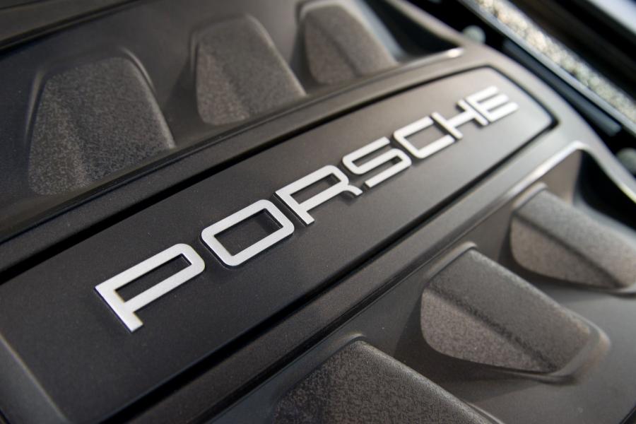  Porsche Macan Turbo 2015 года  (фото 78 из 84)